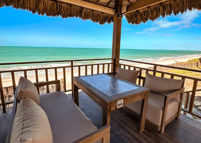 Mesa do Dengo Restaurante com vista para o mar, onde comer em Majorlândia